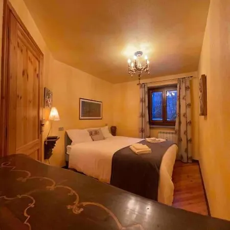 Сasa de vacaciones Splendido Con Giardino Vista Monte Bianco Courmayeur